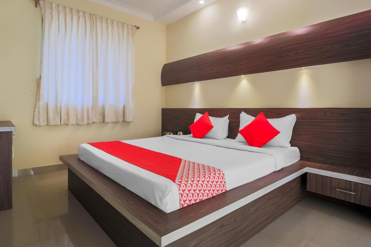 Oyo 24883 Eufregina And 3* Mormugao